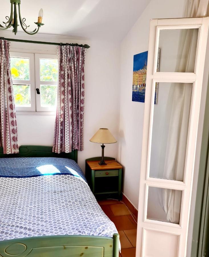 Hameau Des Amandiers - Vue Mer, Golf Et Vignes Apartment แซ็งต์-ซีร์-ซูร์-แมร์ ภายนอก รูปภาพ