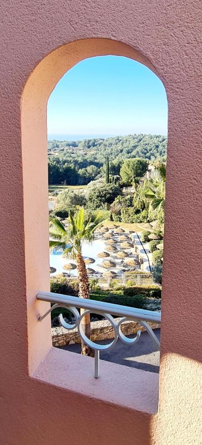 Hameau Des Amandiers - Vue Mer, Golf Et Vignes Apartment แซ็งต์-ซีร์-ซูร์-แมร์ ภายนอก รูปภาพ