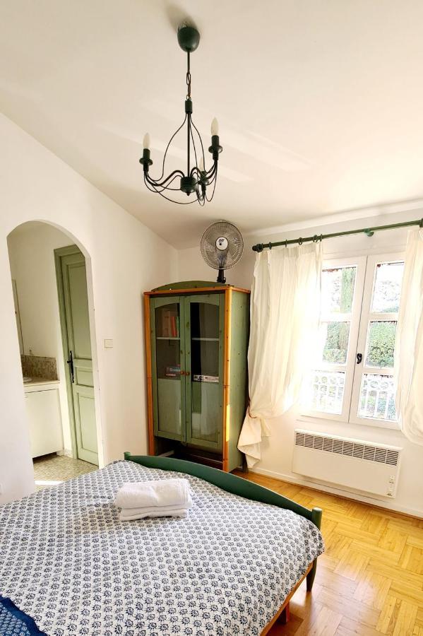 Hameau Des Amandiers - Vue Mer, Golf Et Vignes Apartment แซ็งต์-ซีร์-ซูร์-แมร์ ภายนอก รูปภาพ
